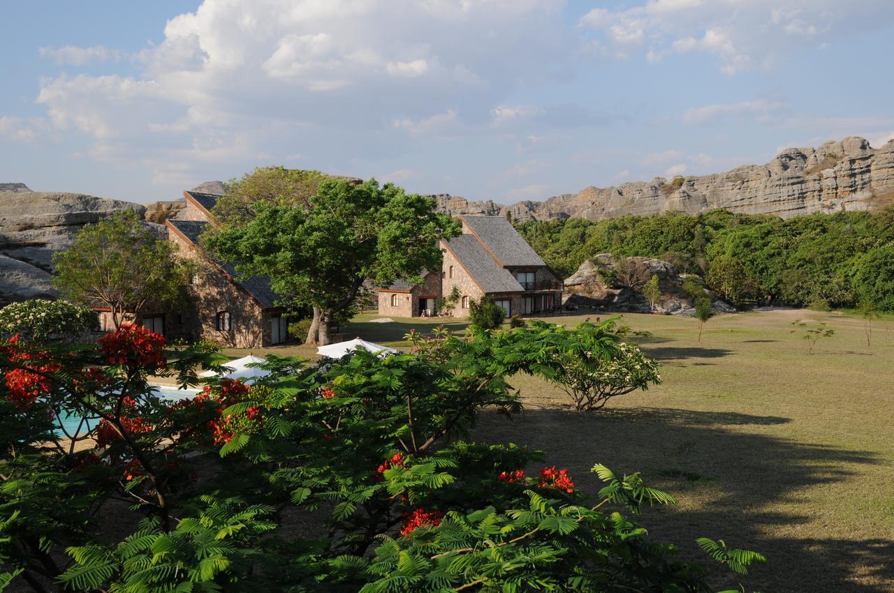 Le Jardin Du Roy Hotel Ranohira Екстериор снимка