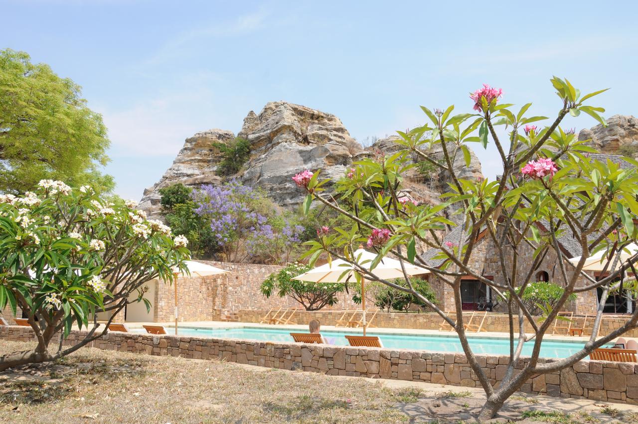 Le Jardin Du Roy Hotel Ranohira Екстериор снимка