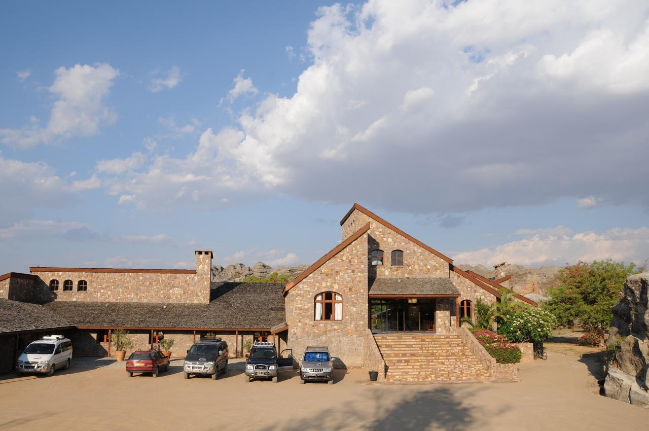 Le Jardin Du Roy Hotel Ranohira Екстериор снимка