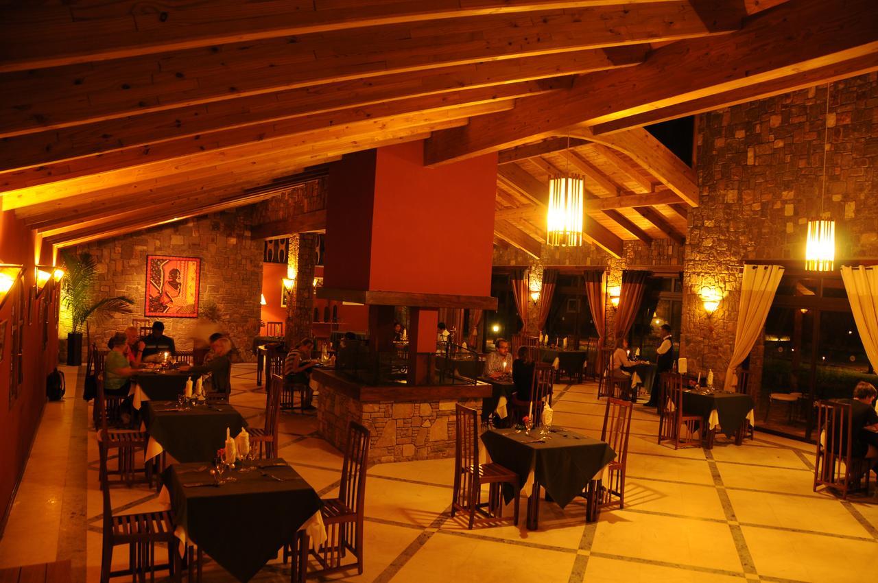Le Jardin Du Roy Hotel Ranohira Екстериор снимка