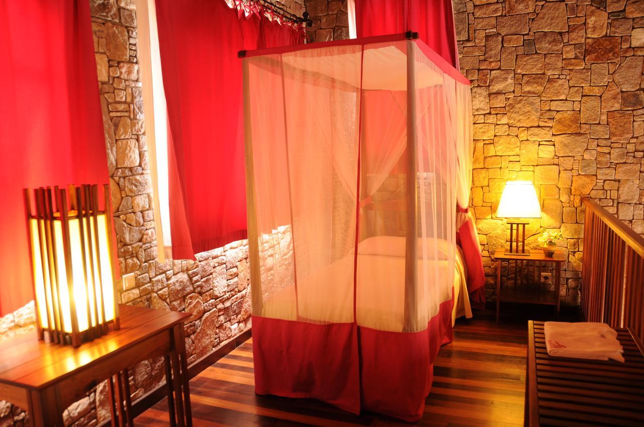 Le Jardin Du Roy Hotel Ranohira Екстериор снимка